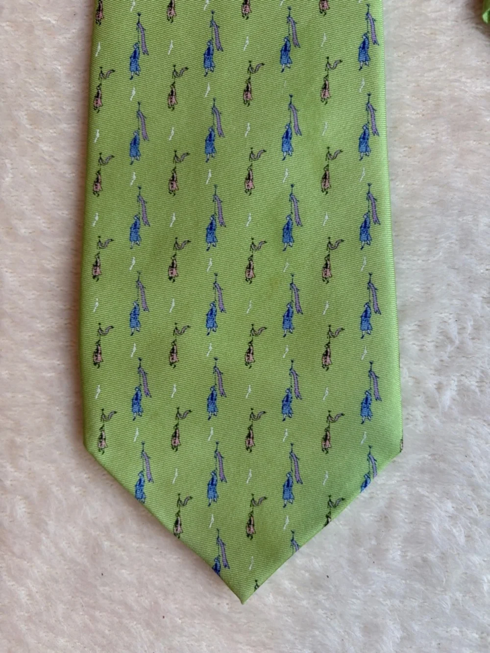 Looking Medipark Korean‎ Men's Marching Figures 100% Silk Woven Classic Tie